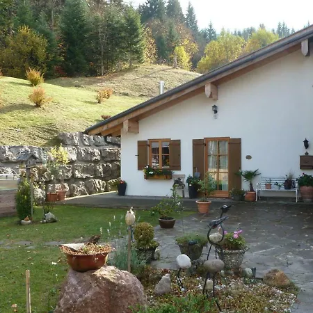 Landhaus-riemerfeld Apartment *